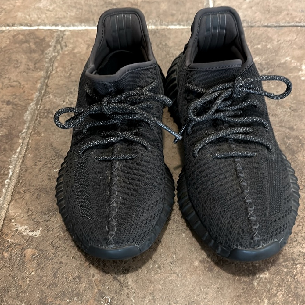 Yeezy Boost 350 V2 'Black Non-Reflective